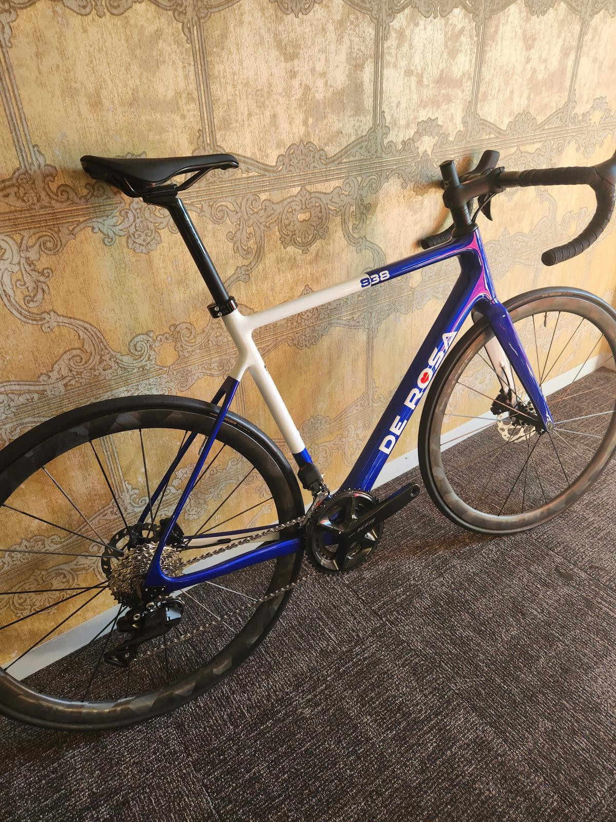 Blue & White De Rosa 838