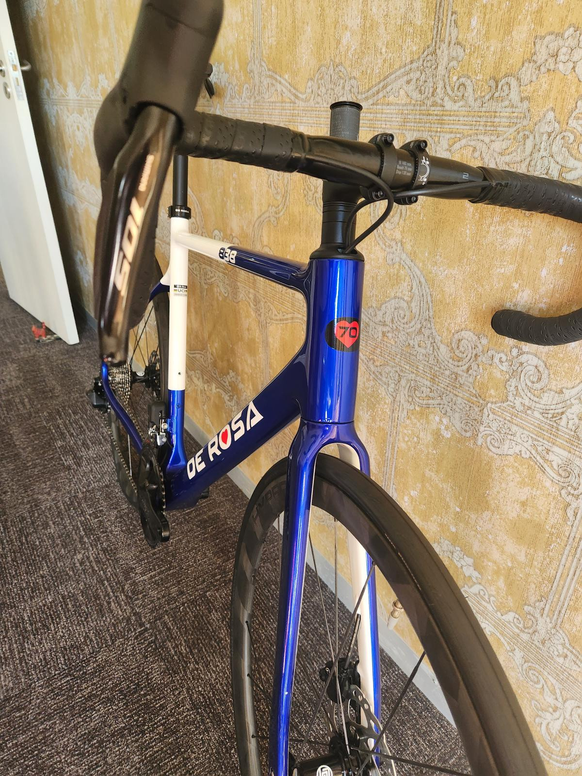 Blue & White De Rosa 838
